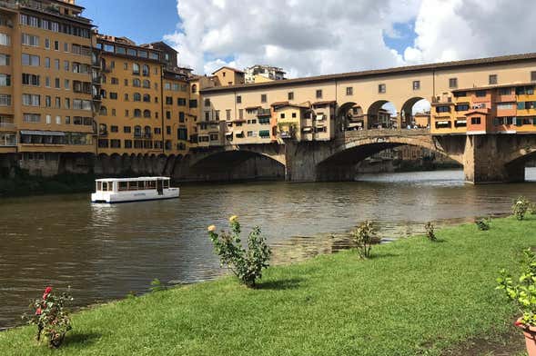 Giro in barca elettrica + Pranzo toscano
